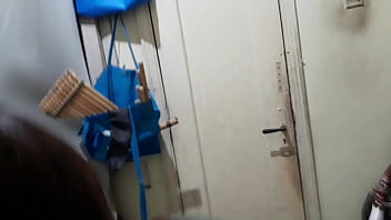 Mi perrita golosa me dice que deje de grabar para cogerla rico