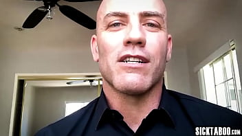 Petite babe swallowed penis and got fucked