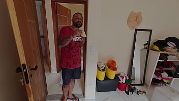 Ninfeta fodendo no mato com casal sem camisinha fomos pegos no ato e continuamos a transar