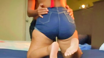 Milf madrastra tengo sexo con mi hijastro mientras mi marido no esta