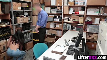 Manager of the store accuses latina employee in the loss prevention office lifterxxx