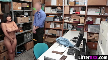 Manager of the store accuses latina employee in the loss prevention office lifterxxx
