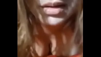 Filmei minha mulher dando pro meu vizinho