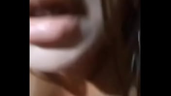 Filmei minha mulher dando pro meu vizinho