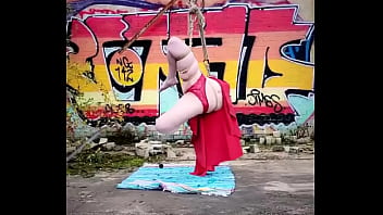 Urbexing with thatkinkycad