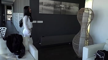 Completamente libre y natural sin guion sin poses solo pura química y deseo real entre dos estrellas que saben cómo hacerlo todo parecer fácil