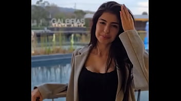 ¿y porque elegir una flaquita como novia porque nos vemos super tiernas en la cama somos todos lo contrario