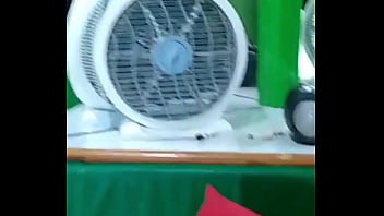 A milf gostosona convidou o pauzudo para curtir o quarto dos prazeres