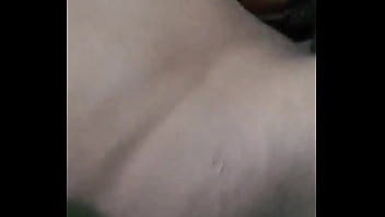 A milf gostosona convidou o pauzudo para curtir o quarto dos prazeres