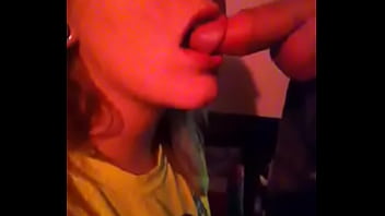 Girlfriend gives amazing blowjob