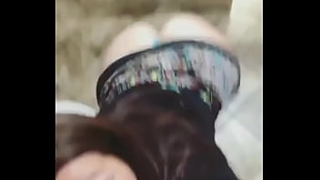 Gorda puta mueve el culo