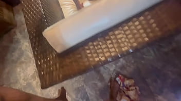 A minha enteada pensou que era só eu mais meus amigos estavam escondidos