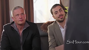 Startup founders plug a thirsty slut exec for funding