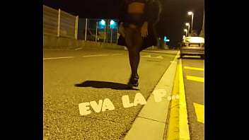 Nouvelle vidéo offerte à mes abonnés "la chienne des trottoirs" viens voir