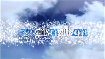 Sexy lesbians with doubledong