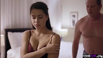 Dick chibbles started eating alina lopez tight teen pussy