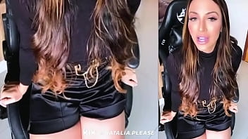 Sfw young gorgeous polite modeling and streaming pretty smile 06 26 22