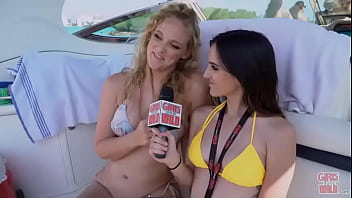 Mia’s shaved pussy