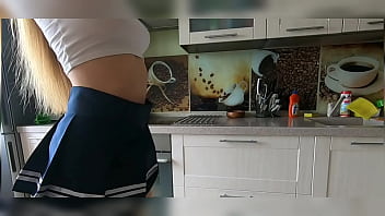 Estudi nte es cogida en el comedor le llenan de semen su ano Estudi nte es cogida en el comedor le llenan de semen su ano