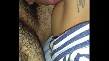 Cogidita silenciosa en habitacion