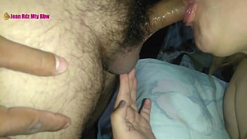 Joven bull me coge en rico mañanero