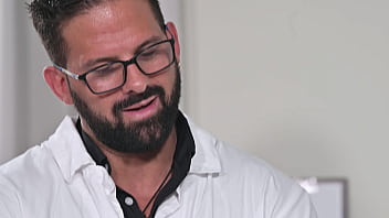 Tattooed sex addict luna bbunny takes rough anal pounding from hung doctor gp3326