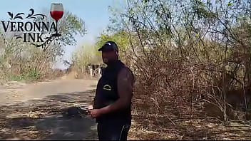 Segurança uniformizado virando banco de buceta 1