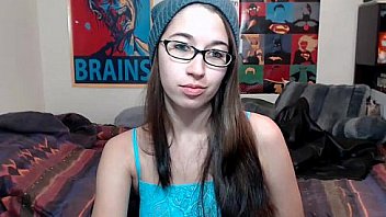 Teen alexxxcoal flashing boobs on live webcam