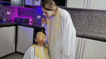 Halloween ghosts are looking for food