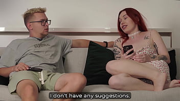 Oral creampie i surprise my step mom while she leans on my legs