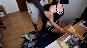 Que rico como me llenan el culo de leche