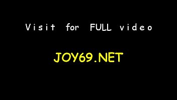 Solo sweetheart toys her pussy