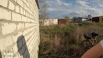 Young cocksucker swallowed cum behind the garages