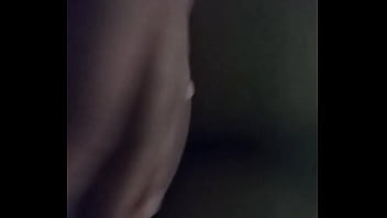 Moviendo su culo baile sexy