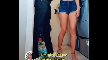 Ele nn perdoou sua irmã presa na máquina de lavar roupas