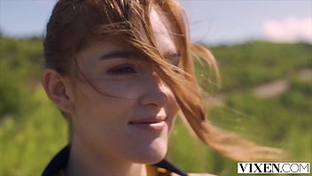 Vixen she loves giving herself to couples