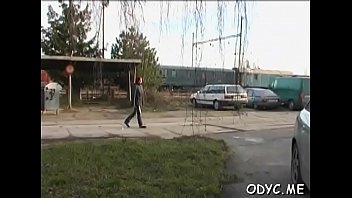 Fresh bombshell julia gets her fanny tamed