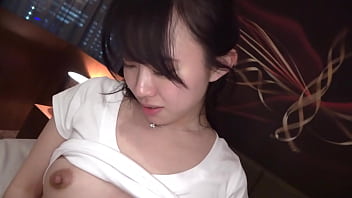 パート2【尋常じゃない量の膣汁噴射ガチsexをする史上最強の美乳&美尻女神降臨！】お気にのチ●コ客の連絡先をget&rarr;密会デートからのそのままホテイン！ご奉仕プレイでギンギンになったチ●コなら中出しでもokな絶倫美女と2連戦！【あまちゅあハメrec＃みくる＃メンエス嬢】