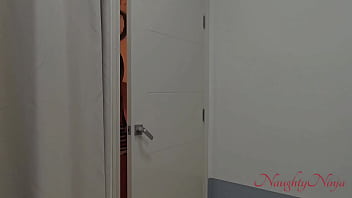 I need to stop thinking about fucking my step mom while she's doing chores