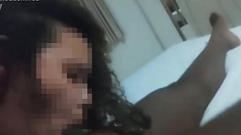 Minha esposa chupando o negão