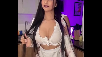 Sexy girl wants oral