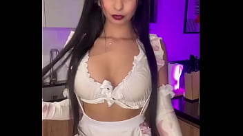 Sexy girl wants oral