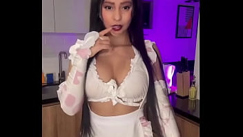 Sexy Girl Wants Oral thumbnail