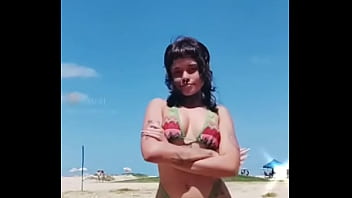 Tatuada dançando chanel by chamel