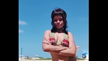 Tatuada dançando chanel by chamel