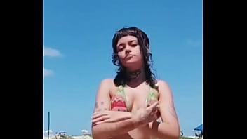 Tatuada dançando chanel by chamel