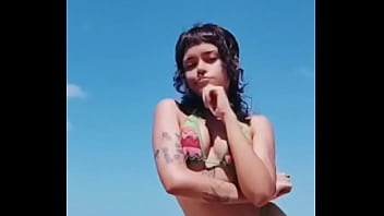 Tatuada dançando chanel by chamel