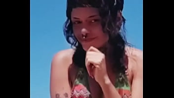 Tatuada dançando chanel by chamel