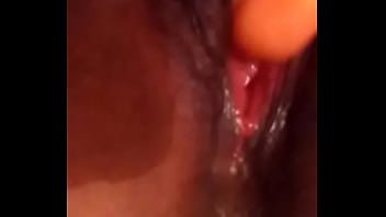 Jugueteando con su cámara