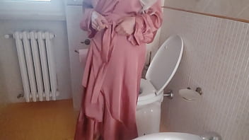 The warm pee of my stepmother dressed in elegant silk during a party